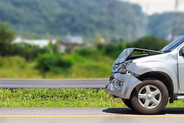 Bild: Um schwere Unfälle bei autonom fahrenden Autos zu vermeiden, wird an der IMC Krems eine auf Machine Learning basierende Software zur Simulation von Auto-Crash-Szenarien entwickelt.