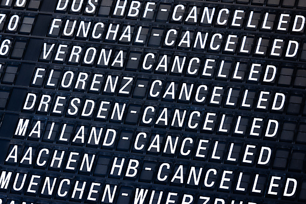 Bild: Streiks an deutschen Flughäfen - AUA: Flugstatus überprüfen
