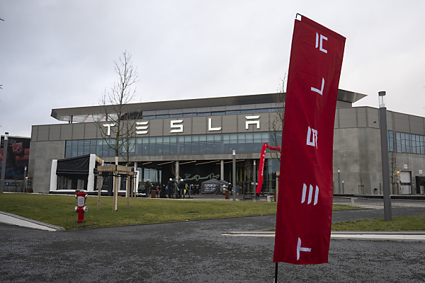 Bild: Tesla produziert in Deutschland nach Zwangspause wieder