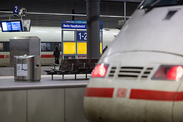 Bild: Deutscher Bahnverkehr nach Streik-Ende planmäßig angelaufen