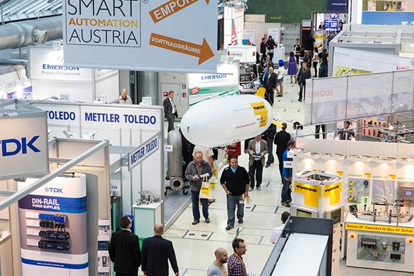 Bild: Von 16. bis 18. Mai 2017 trifft sich die Automatisierungsbranche im Design Center Linz zur 10. SMART Automation. Gleichzeitig zur Fachmesse finden spannende Side Events zum Thema Robotik und Industrie