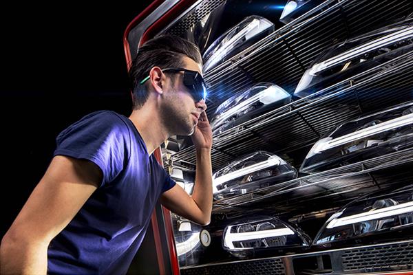 Bild: Im Geschäftsjahr 2016 erzielte der Lichtsysteme-Hersteller ZKW einen konsolidierten Konzernumsatz von 968,5 Millionen Euro und setzt seine internationale Wachstumsstrategie weiter fort.