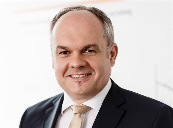 Bild: Ob Automobilherstellung, Stromerzeugung oder Wasseraufbereitung – kaum eine Branche kommt heute ohne Elektronik und elektrische Verbindungstechnik aus. Ein Big Player auf diesem Gebiet ist Weidmüller.