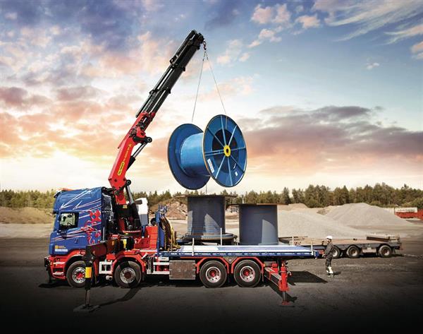 Bild: Der Kranhersteller PALFINGER hat ein erfolgreiches Geschäftsjahr hinter sich und blickt dem Ende einer Ära entgegen: Vorstandsvorsitzender Herbert Ortner verlässt das Unternehmen. 