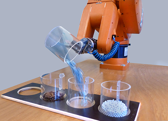 Bild: Warum Sprachsteuerung im Fertigungskontext sinnvoll ist