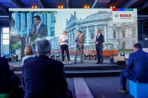 Bild: Bestnoten für ausgezeichnete HTL-Teams