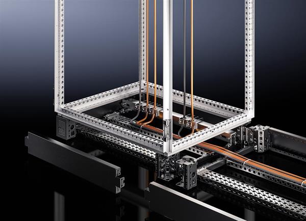 Bild: Neues Sockel-System für Schaltschränke und IT-Racks