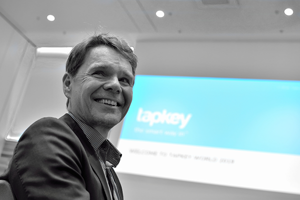 Bild: Sie halten Zutrittsmanagement und Schlüsselverwaltung für ein lästiges Übel? Sie mögen recht haben. Aber das muss nicht so bleiben ...