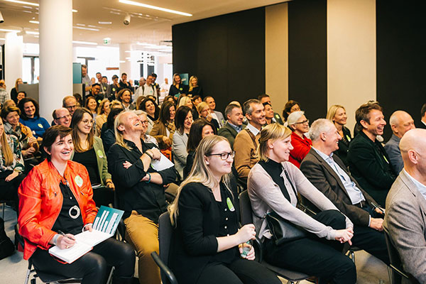 Bild: Frische Ideen, Austausch mit Innovatoren und New Workern, die Neues probiert und aus Fehlern gelernt haben – das stand im Mittelpunkt der NEW WORK SESSIONS in Wien.