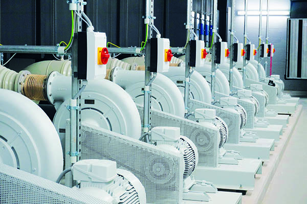 Bild: Luftiger Partner der Wasserindustrie