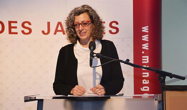 Bild: Monika Fiala, Geschäftsführerin des Mineralwasserherstellers Waldquelle, wird für ihr Wirken in der Region sowie als Leiterin eines der wichtigsten lokalen Arbeitgeber ausgezeichnet.