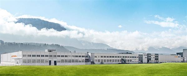 Bild: STIHL Tirol freut sich nicht nur über ein erfolgreiches Jahr 2019, auch während der Corona-Krise konnte der Langkampfener Gartengeräte-Hersteller alle Mitarbeiter weiter voll beschäftigen.