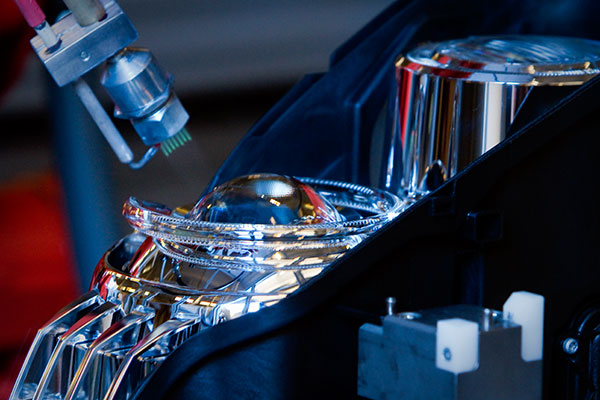 Bild: Der starke Anstieg der Preise in den letzten Monaten und das verringerte Angebot bei hoher Nachfrage führten zu einer hoher Volatilität am Stahlmarkt. Die metalltechnische Industrie ...