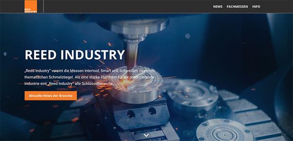 Bild: Das Smart-Team der Reed Exhibitions Austria scharrt in den Startlöchern. ­Christine Kosar, Head of Operations Portfolio Industry & Automotive, und ­Christoph Schrammel, Product Manager, sprechen ...