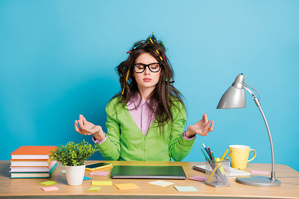 Bild: Wieso gerade zwischen Lockdowns und neuem Normal in betriebliche Gesundheitsförderung investiert werden sollte, weiß Business- und Stresscoach Brigitte Zadrobilek.