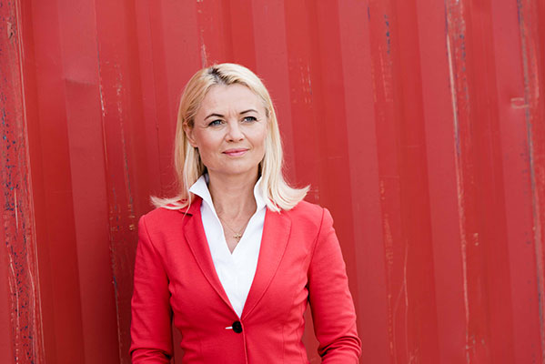 Bild: Die Branche habe die Corona-Krise bisher gut gemeistert, so Dr. Renate Glisic, Geschäftsbereichsleiterin Terminal Service Austria in der ÖBB Infrastruktur ...