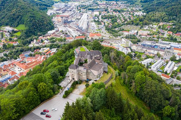 Bild: Standort Kapfenberg verleiht Flüüüügel!