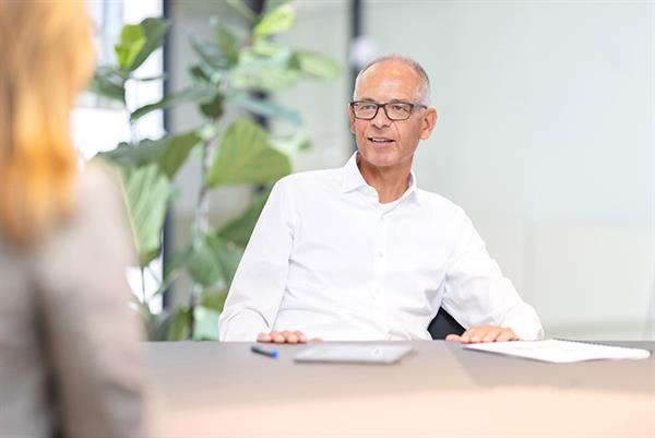 Bild: Wienerberger-CEO Heimo Scheuch über das stärkste Halbjahresergebnis der Unternehmensgeschichte, intelligente Systemleistungen und Baustoffe im Kampf gegen den Klimawandel.