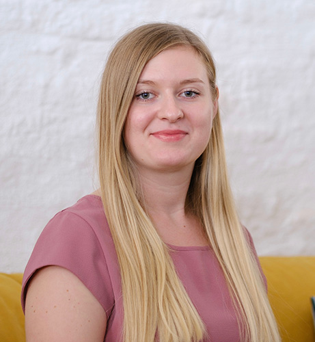 Bild: Seit Anfang 2020 unterliegen Online-Werbende in Österreich der Digitalsteuer, was das Werben über Google Ads vor neue Herausforderungen stellt. Hannah Moser kennt die Details.