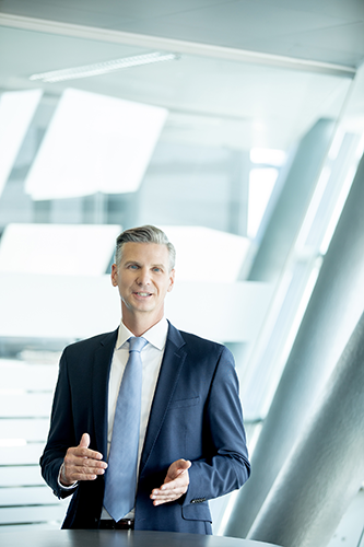 Bild: Datenschutz und Cloud müssen kein Widerspruch sein. Denn spezielle Angebote adressieren entsprechende Vorbehalte und Gesetze. Im Interview liefert Michael Böhm von T-Systems einen Überblick ...