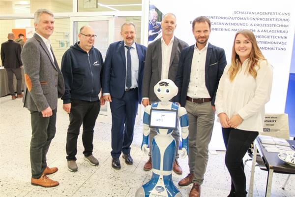 Bild: PMS: Roboter Pepper an der HTL Wolfsberg