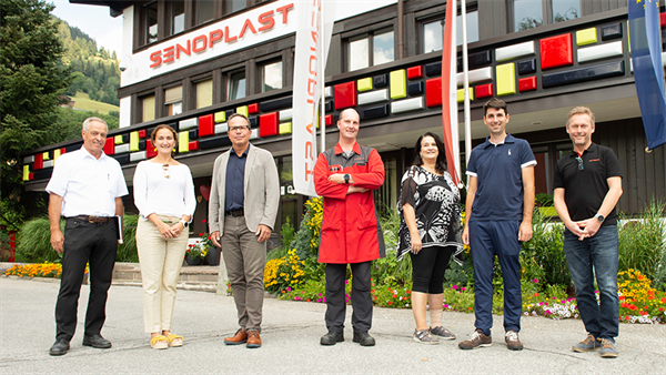 Bild: Nach zwei Pandemiejahren konnten die begehrten WIKARUS-Trophäen heuer endlich wieder im Rahmen einer feierlichen Preisverleihung im WIFI Salzburg vergeben werden. 