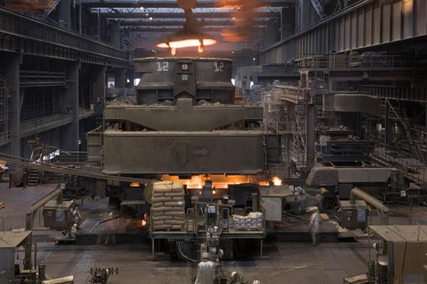 Bild: Neubau Stranggießanlage SGA4 in Bruckhausen