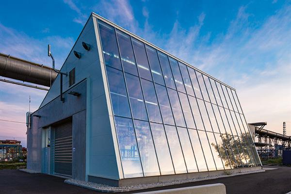 Bild: Primetals Technologies, Fortescue und voestalpine evaluieren gemeinsam eine bahnbrechende Anlage für die grüne Eisenerzeugung. Ziel ist die Entwicklung­ eines Prototyps ...