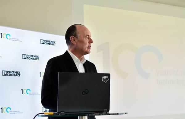 Bild: Phoenix Contact wird 100