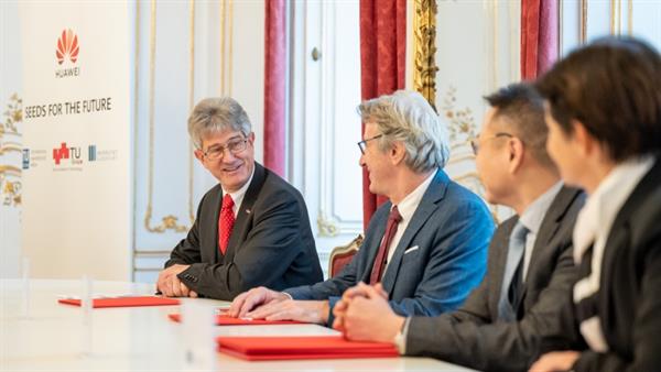 Bild: Huawei: Digitalisierungs-Stipendien für Bachelor-Studierende der TU Graz