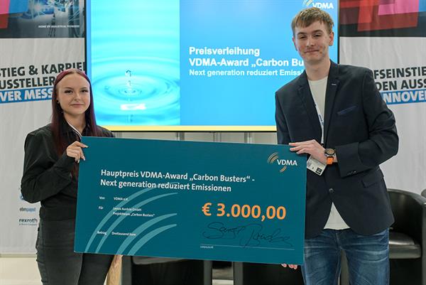 Bild: Lenze Austria gewinnt mit schlauem Recycling-Konzept den „VDMA Carbon Busters 2.0“ Award
