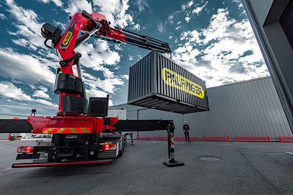 Bild: Die manuelle Herangehensweise an Kontrollen in der Produktion führt oftmals zu Fehlern und Verzögerungen. Im Zeitalter der Automatisierung und Digitalisierung gibt es besser Möglichkeiten ...