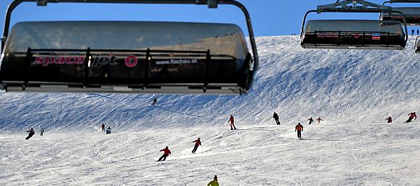 Bild: Skifahren wird wieder teurer: Liftkarten kosten bis 75 Euro