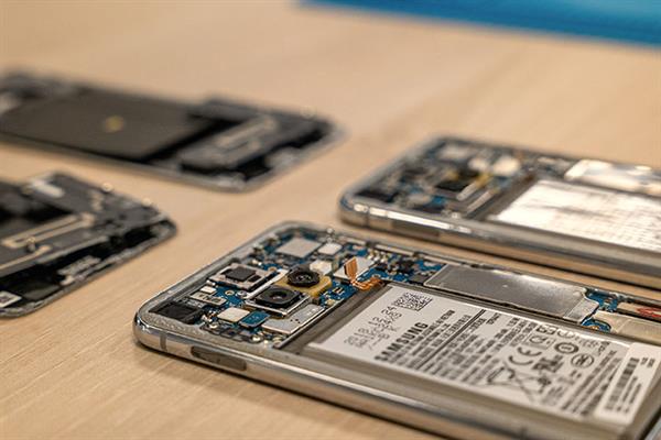 Bild: Kilian Kaminski, Co-Founder von refurbed, über den Übergang zu einem zirkulären Wirtschaftsmodell sowie die Auswirkungen des „Rechts auf Reparatur“ und der Ökodesign-Verordnung.