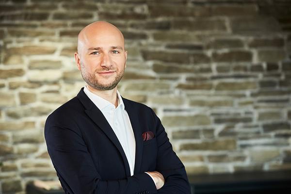 Bild: Wie ist es um das Image des Forderungsmanagements bestellt? Wie lässt sich der Inkassoprozess angenehmer gestalten? coeo-Geschäftsführer Christian Giehler kennt die Antworten.