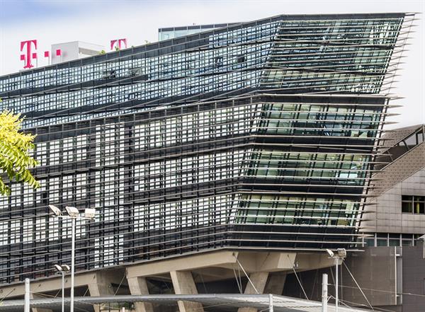 Bild: Schnelle, Reibungslose Migration