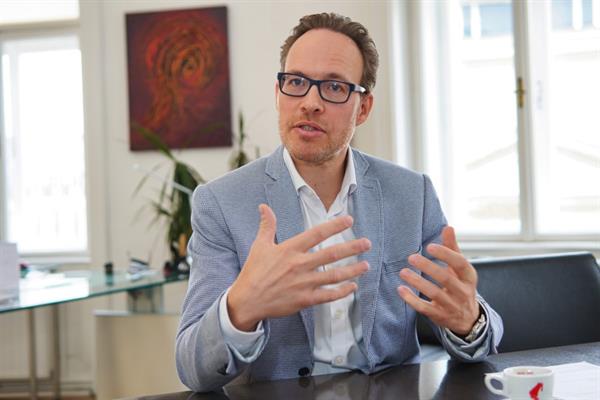 Bild: Unternehmen wollen KI und IoT – können aber nicht