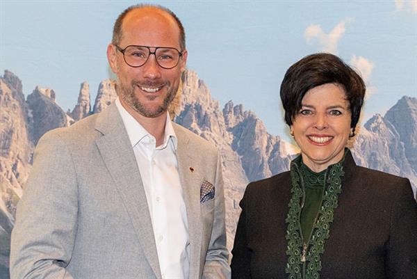 Bild: Der Tiroler Tourismus zieht für die Wintersaison 2023/24 Bilanz: Bei den Ankünften und Nächtigungen gab es ein Plus, die  Aufenthaltsdauer ist leicht zurückgegangen. 