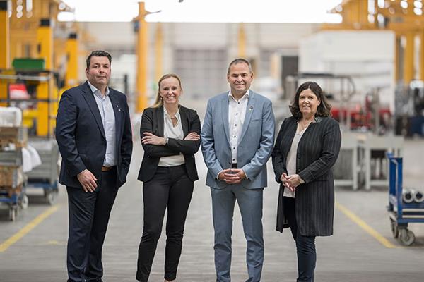 Bild: Nach dem Abgang von Interimsmanager und COO Thomas Biringer ist Wolfgang Muhri neuer Schwarzmüller-CEO, unterstützt von CFO Daniela Lorenzer und CSO Maik Spindler. 