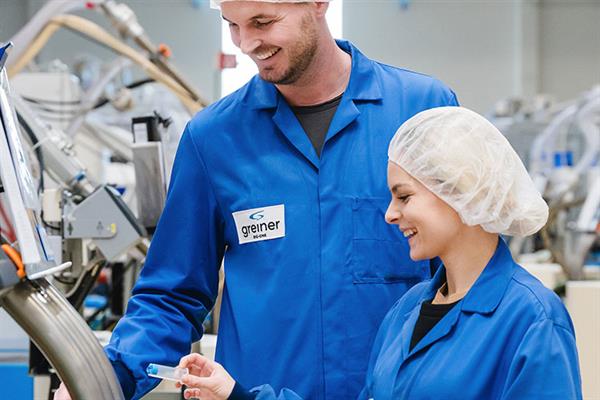 Bild: Die Greiner AG stärkt ihre IT-Sicherheit aufgrund wachsender Bedrohungen. ­Dafür arbeitet sie mit Microsoft Österreich und NVISO, einem Spezialisten  für Cybersicherheitsdienstleistungen, zusammen.