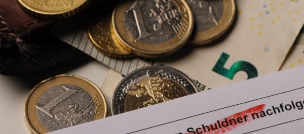 Bild: Schuldnerberater wünschen sich Bankenabgabe zur Finanzierung