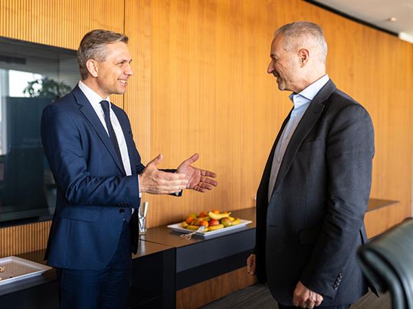 Bild: Die OMV und die Abu Dhabi National Oil Company (ADNOC) gründen einen über 60 Milliarden US-Dollar schweren globalen Polyolefin-Konzern mit weltweiter Zentrale und Sitz in Wien.