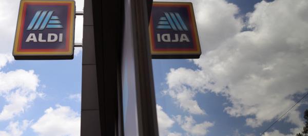 Bild: Eigentümer von Aldi Nord und Aldi Süd loten Fusion aus