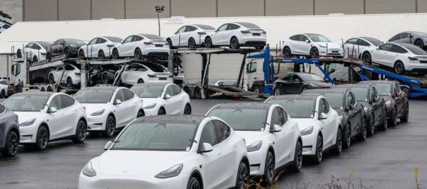 Bild: Tesla-Absatz brach im zweiten Quartal unerwartet stark ein