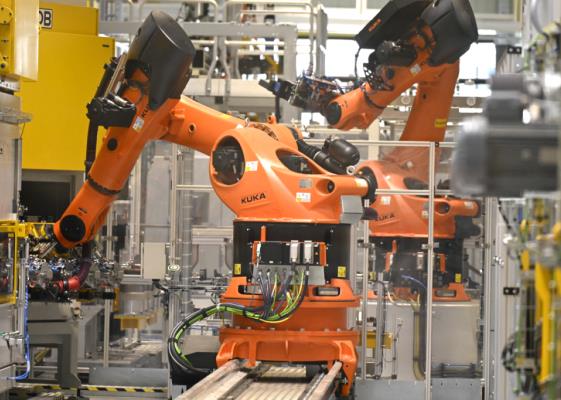 Bild: BMW startete mit E-Motorenproduktion in Steyr