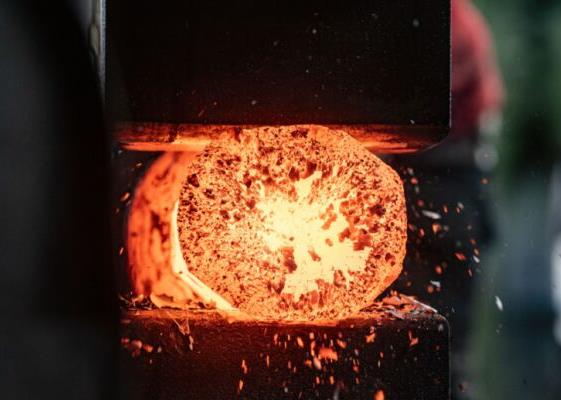 Bild: Deutsche Industrieproduktion auf Corona-Niveau gefallen