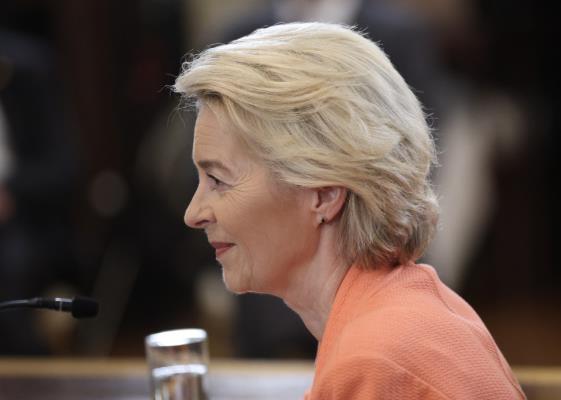 Bild: Von der Leyen verteidigt Zoll-Deal mit USA