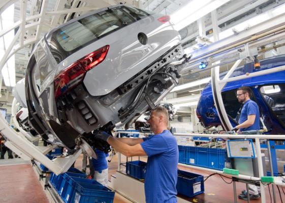 Bild: Europäische Autozuliefererindustrie stark unter Druck