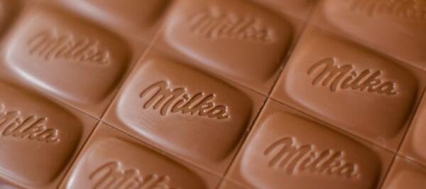 Bild: Deutsche Verbraucherschützer ziehen gegen Milka vor Gericht