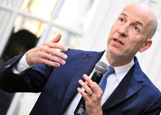 Bild: Ex-Minister Kocher tritt Amt als Nationalbank-Gouverneur an